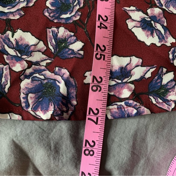 Gibson Burgundy Floral Print Vneck Blouse - Picture 8 of 8
